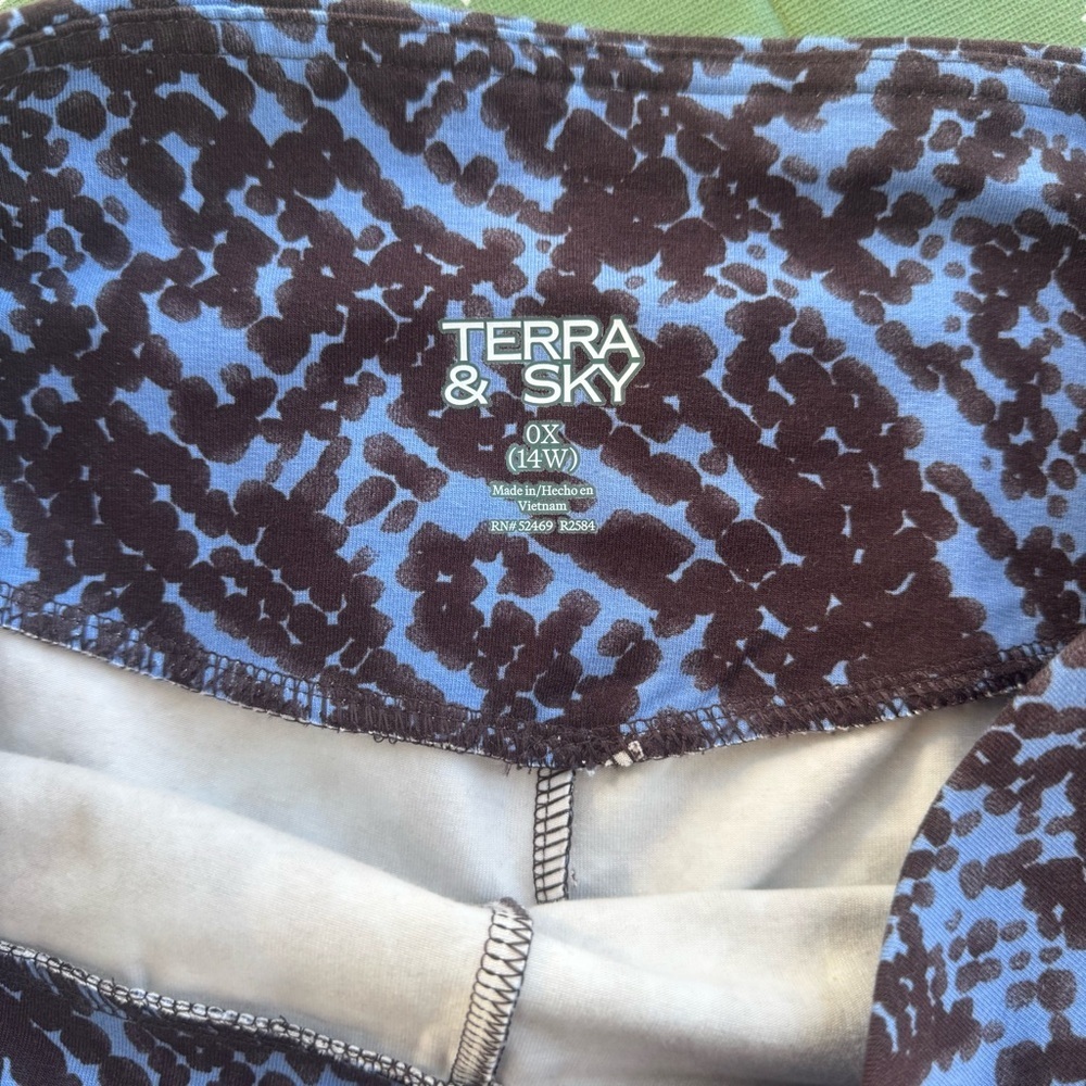 Terra & Sky High-Rise Ankle Leggings Plus 0X 14W Blue Snake Print New Lot of 3 - Picture 8 of 13